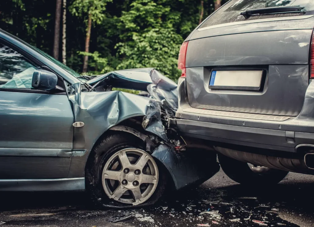 choque por detras entre dos coches